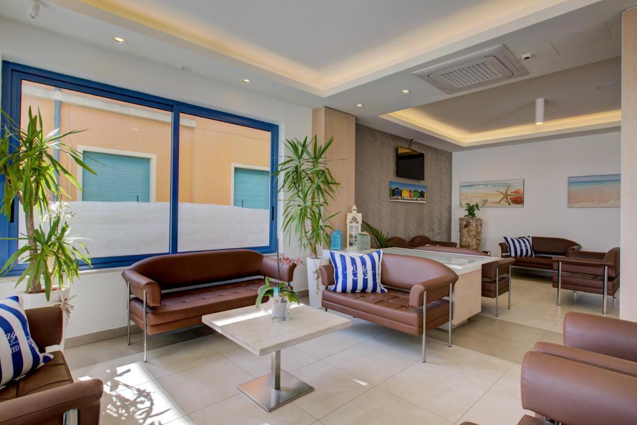 Hotel Alexandra - Beach Front - Healthy Xxl Breakfast & Brunch Until 12 30 - Parking Included Misano Adriatico Eksteriør bilde